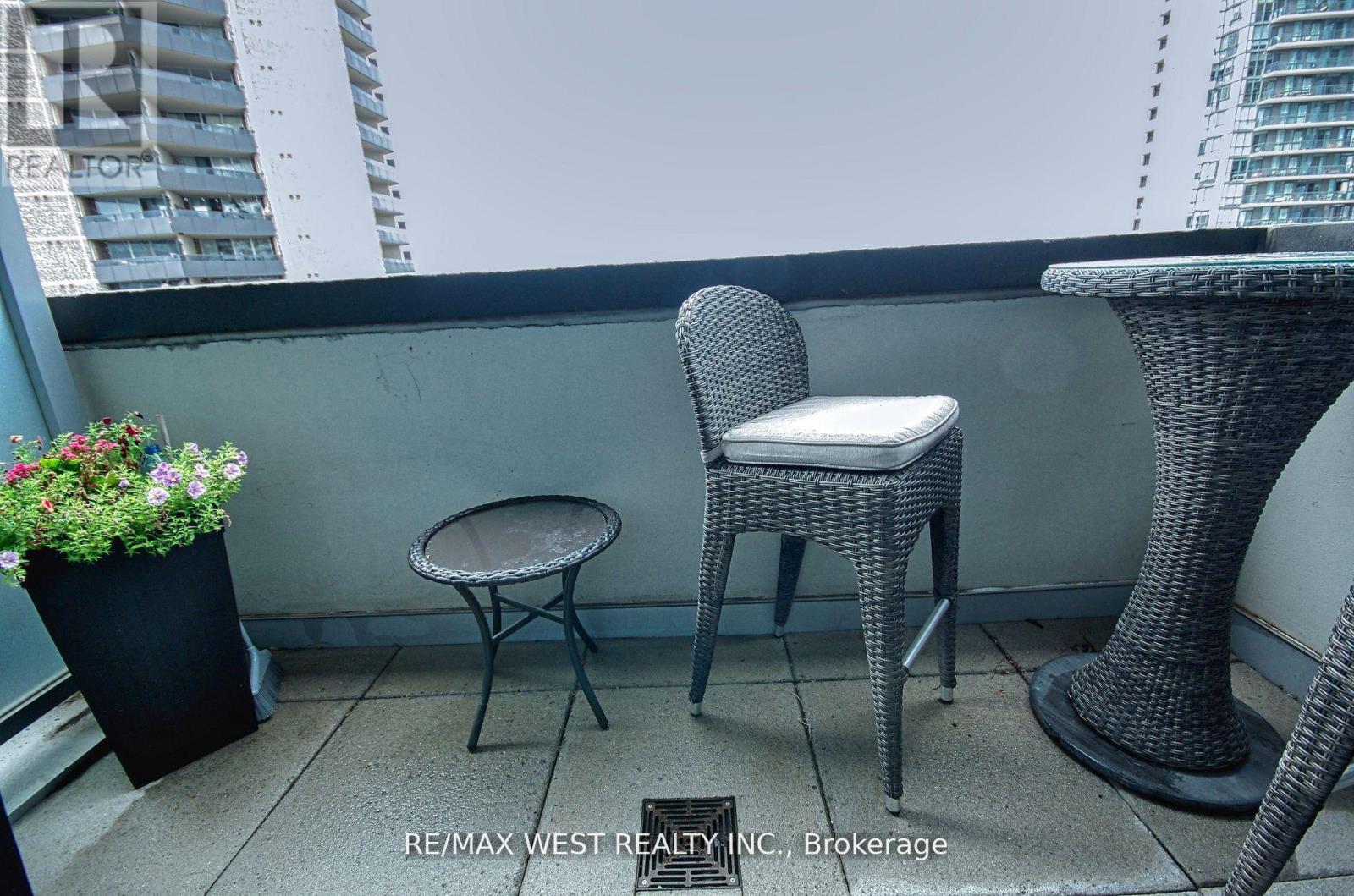 519 - 501 St. Clair Avenue W, Toronto, Ontario  M5P 0A2 - Photo 33 - C12717098