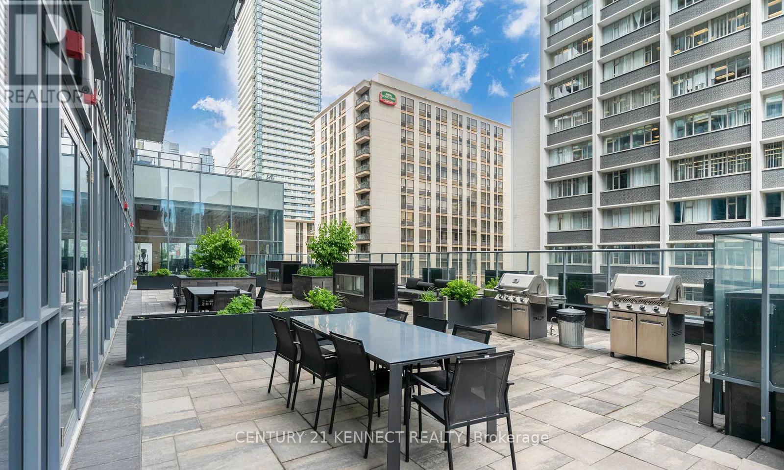 2413 - 7 Grenville Street, Toronto, Ontario  M4Y 0E9 - Photo 13 - C12717134