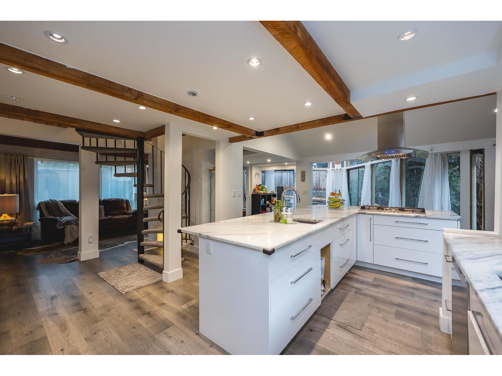 5730 132a Street, Surrey, British Columbia  V3X 2T3 - Photo 9 - R3081617