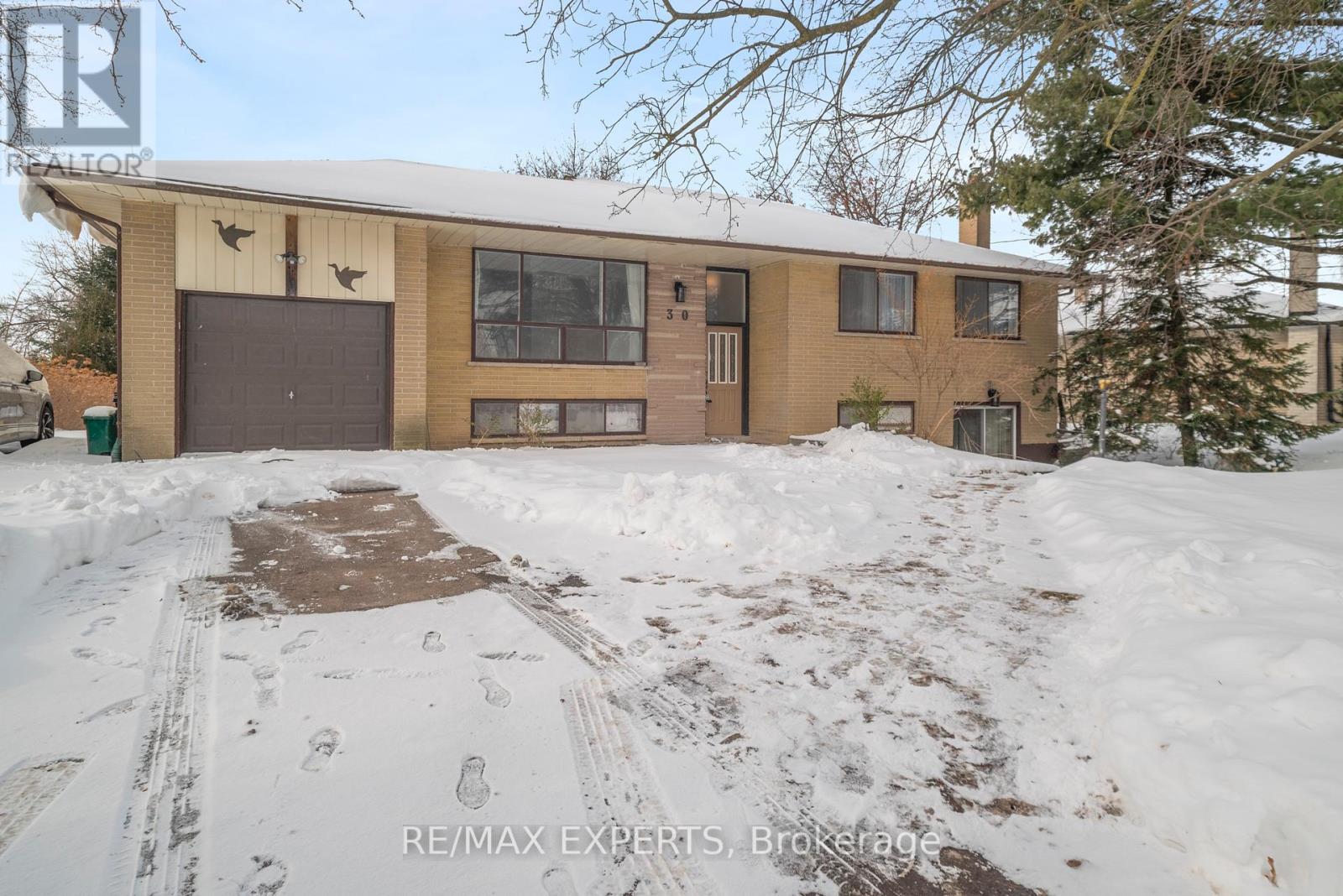 Main - 30 Gosling Road, Vaughan, Ontario  L6A 1E2 - Photo 5 - N12717060