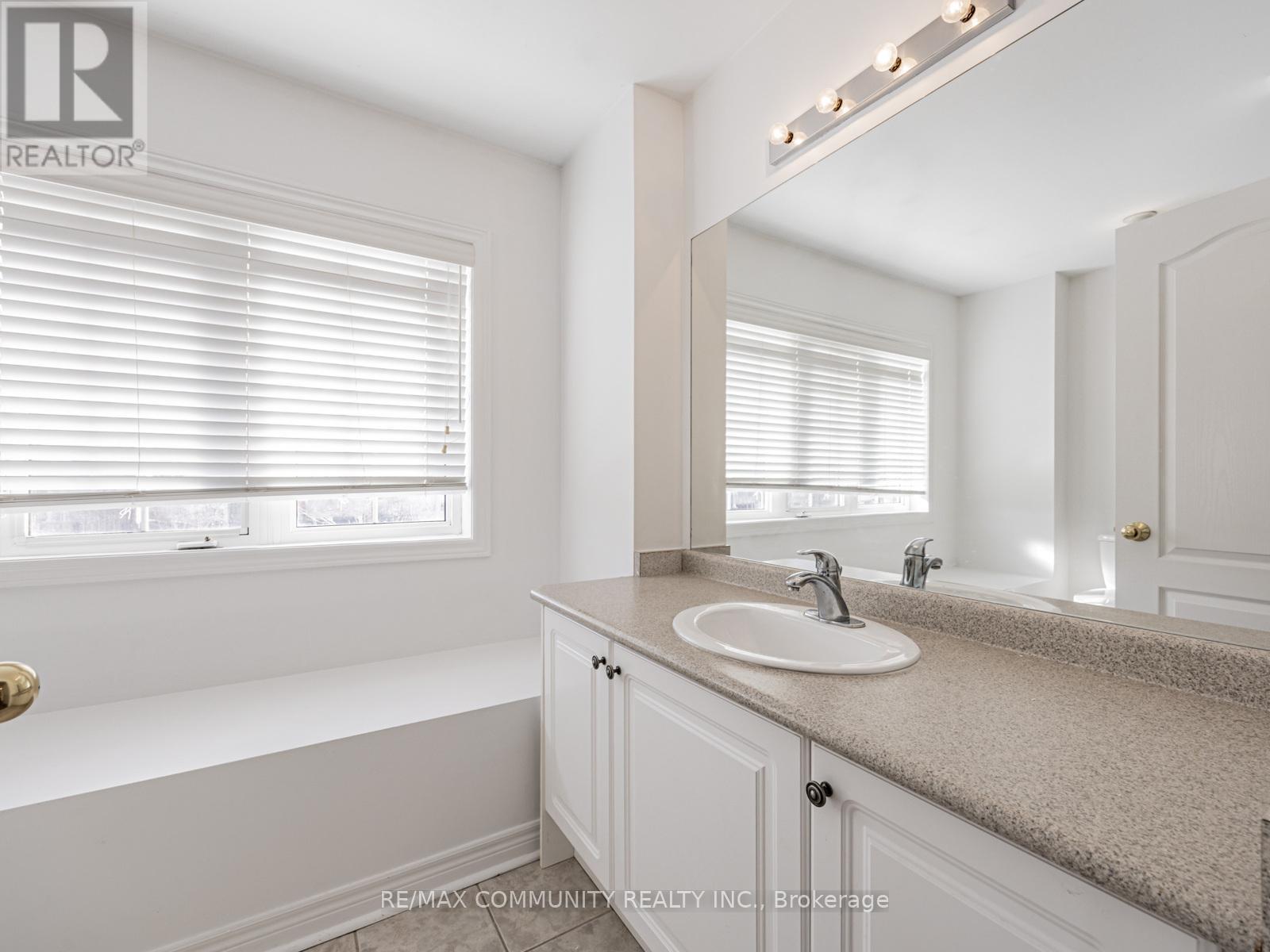 2 John Davis Gate, Whitchurch-Stouffville, Ontario  L3S 3Z8 - Photo 28 - N12717082