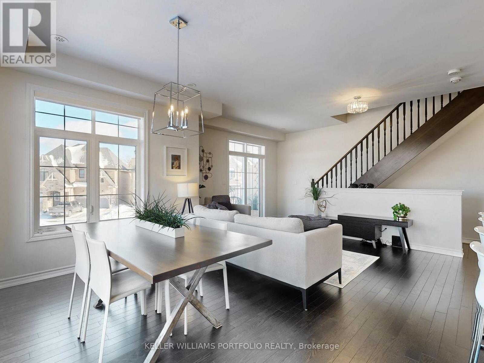 53 Blackpool Lane, East Gwillimbury (Queensville), Ontario  L9N 0R7 - Photo 7 - N12717086