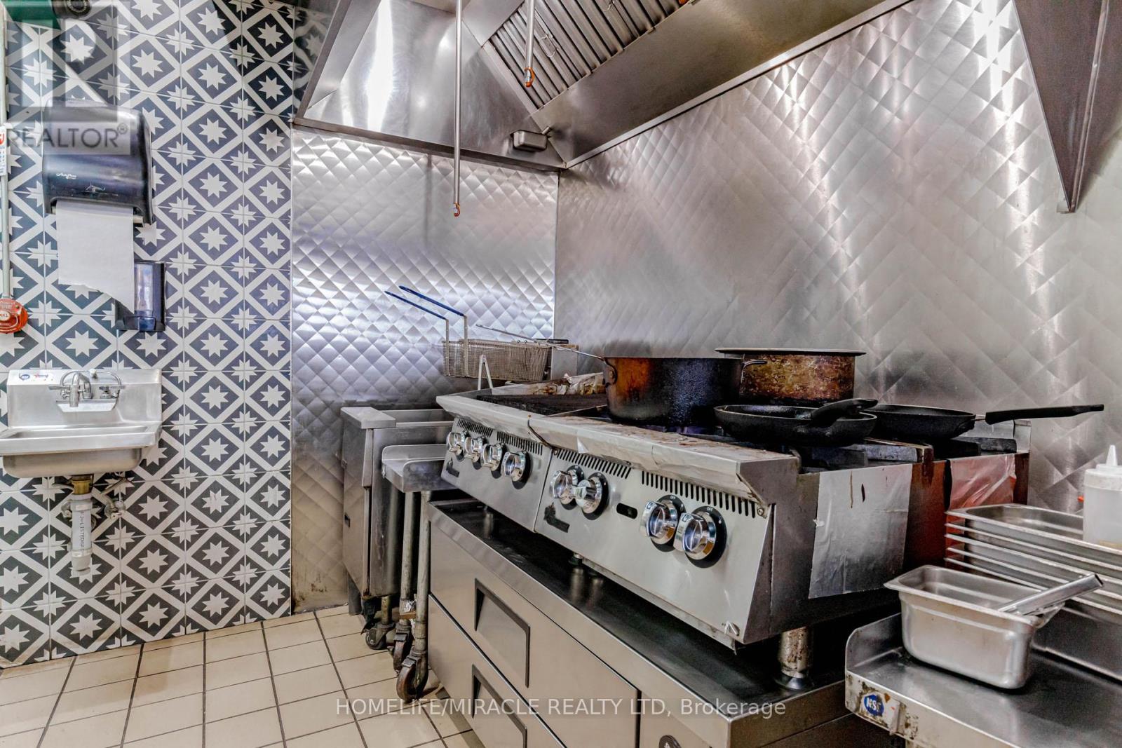 320 Harwood Avenue, Ajax, Ontario  L1S 2J1 - Photo 39 - E12700384