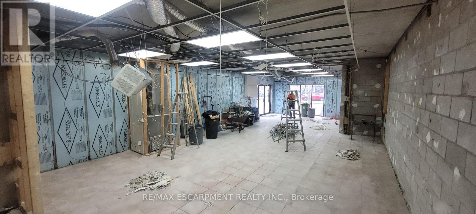 Office #1 - 120 Parkdale Avenue N, Hamilton, Ontario  L8H 5W9 - Photo 5 - X12647016