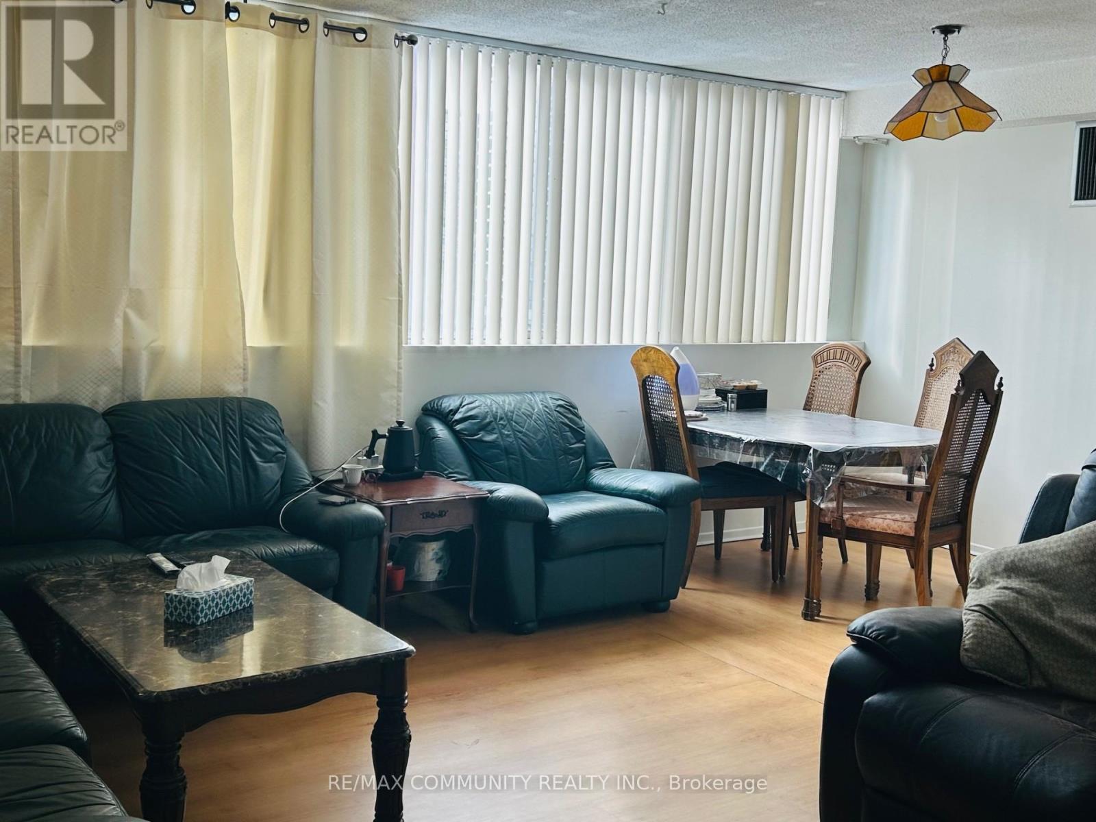 805 - 3590 Kaneff Crescent, Mississauga, Ontario  L5A 3X3 - Photo 11 - W12717066