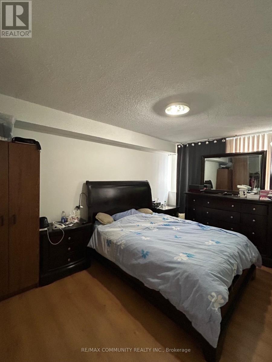 805 - 3590 Kaneff Crescent, Mississauga, Ontario  L5A 3X3 - Photo 14 - W12717066