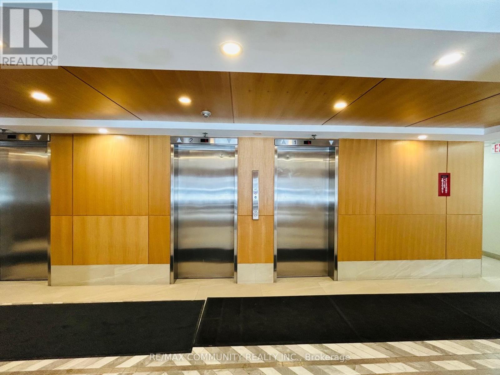 805 - 3590 Kaneff Crescent, Mississauga, Ontario  L5A 3X3 - Photo 8 - W12717066