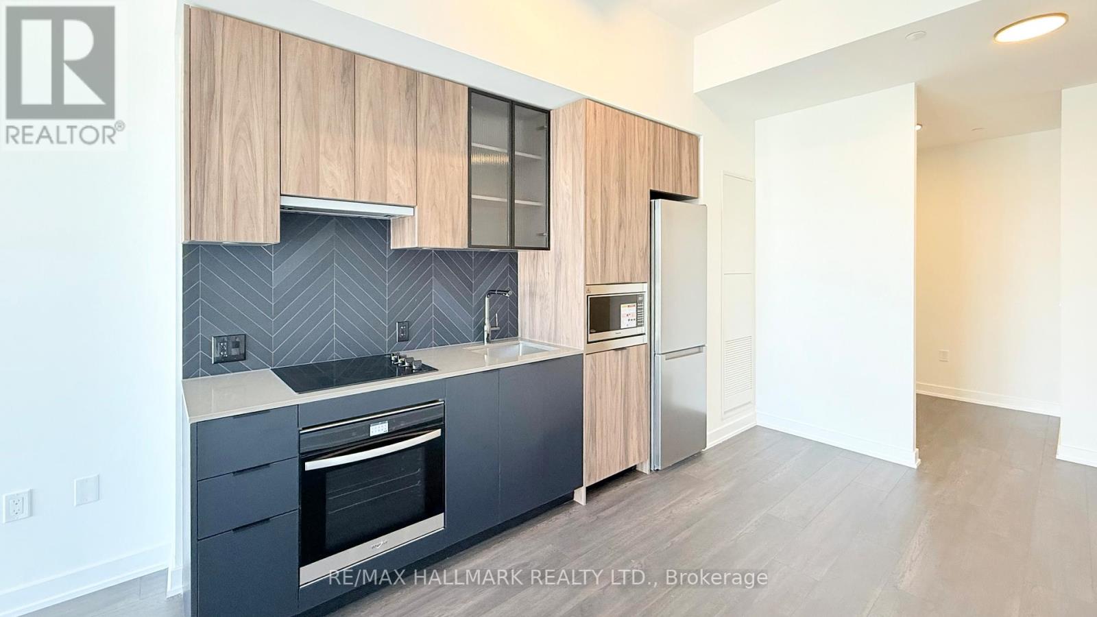 817 - 1037 The Queensway, Toronto, Ontario  M8Z 0H5 - Photo 7 - W12717092