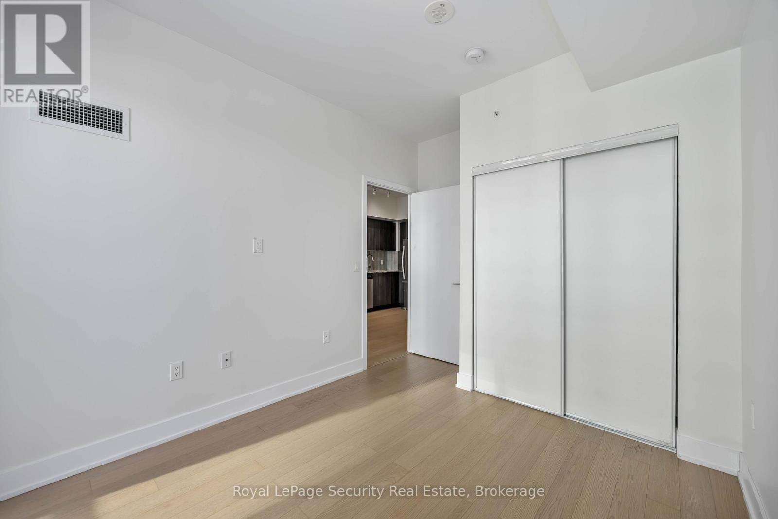 1915 - 30 Shore Breeze Drive, Toronto, Ontario  M8V 0J1 - Photo 18 - W12717116