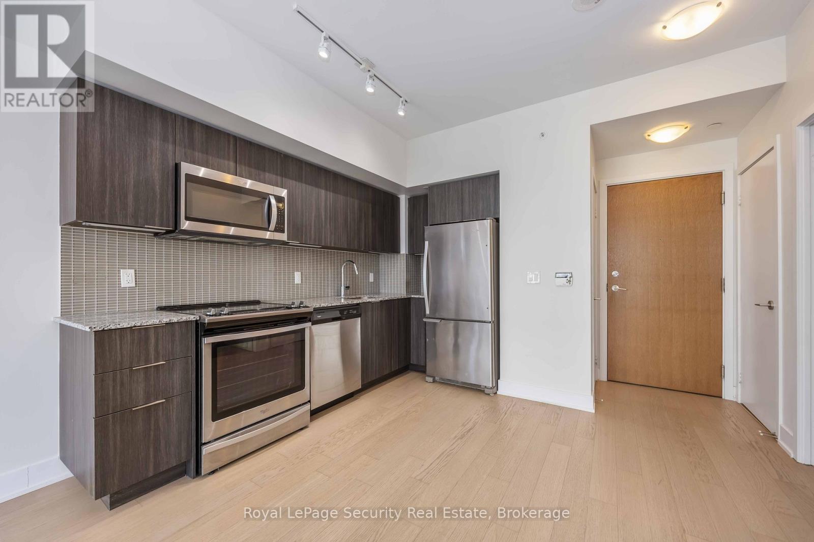 1915 - 30 Shore Breeze Drive, Toronto, Ontario  M8V 0J1 - Photo 7 - W12717116