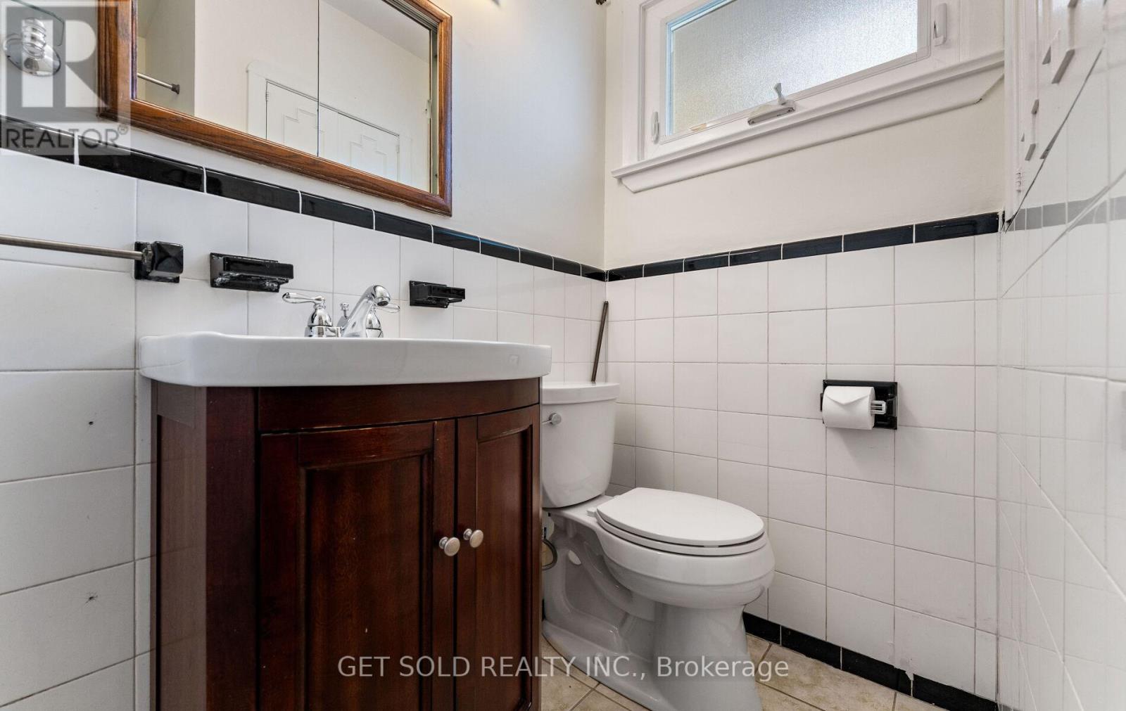 18 Hinton Road, Toronto, Ontario  M9W 2V1 - Photo 24 - W12717124