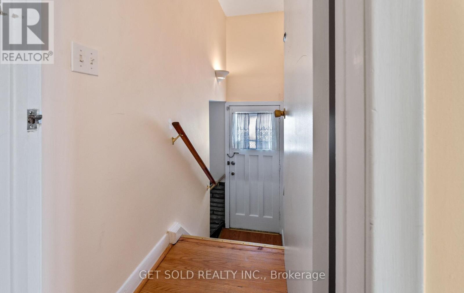 18 Hinton Road, Toronto, Ontario  M9W 2V1 - Photo 27 - W12717124