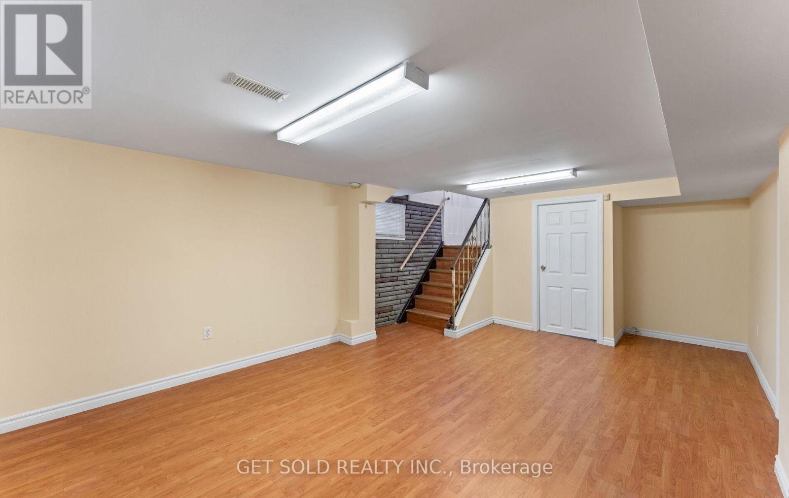 18 Hinton Road, Toronto, Ontario  M9W 2V1 - Photo 30 - W12717124