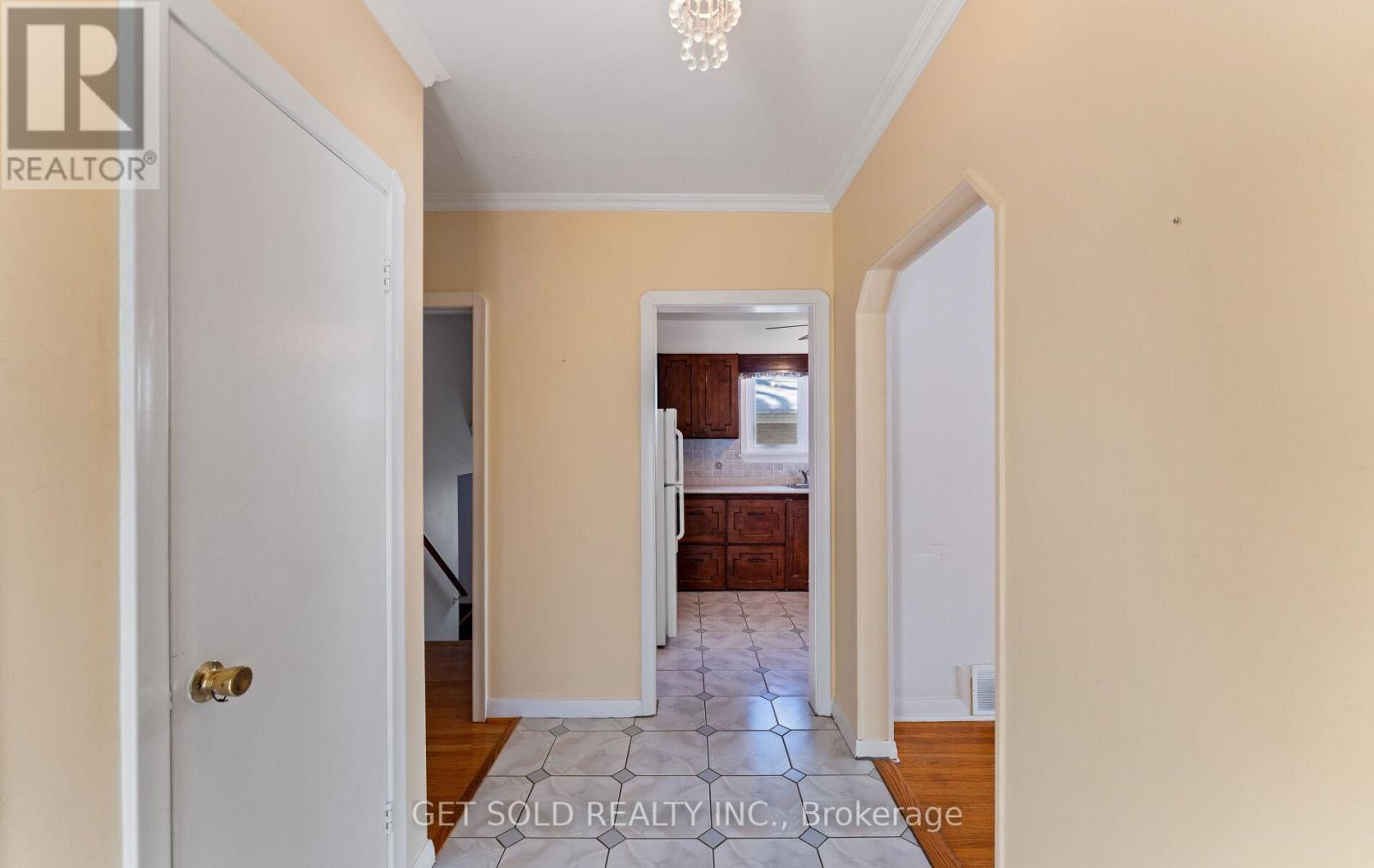 18 Hinton Road, Toronto, Ontario  M9W 2V1 - Photo 5 - W12717124