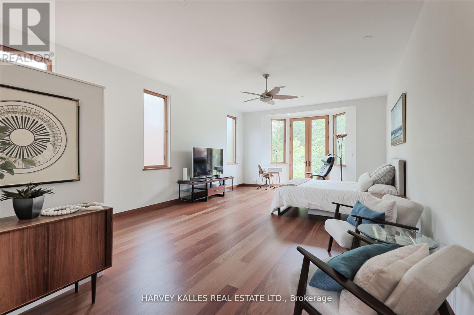 89 Kingsway Crescent, Toronto, Ontario  M8X 2R8 - Photo 20 - W12717146