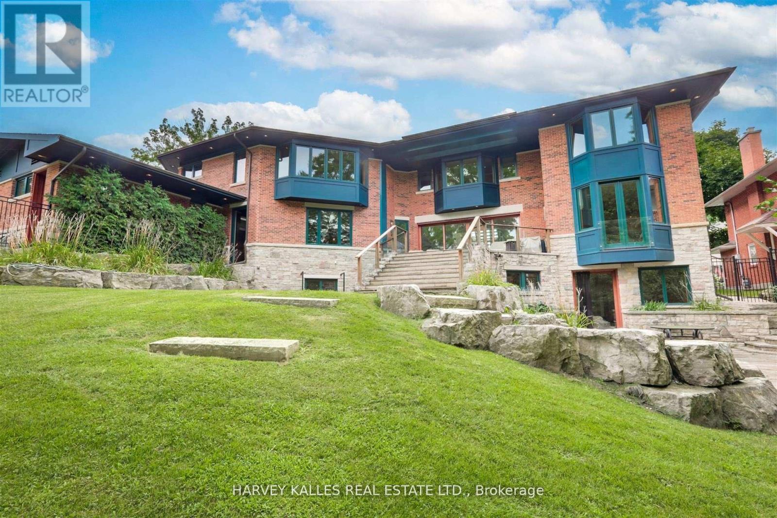 89 Kingsway Crescent, Toronto, Ontario  M8X 2R8 - Photo 40 - W12717146