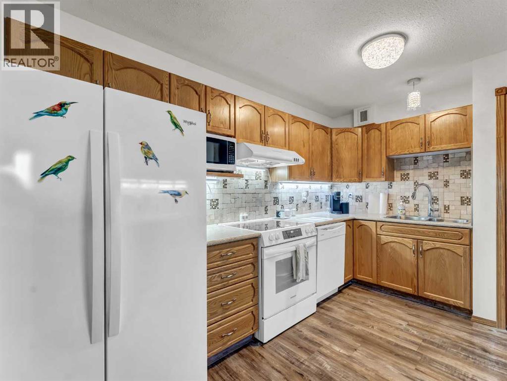 210, 22 Park Meadows Drive Se, Medicine Hat, Alberta  T1B 4E8 - Photo 11 - A2280432