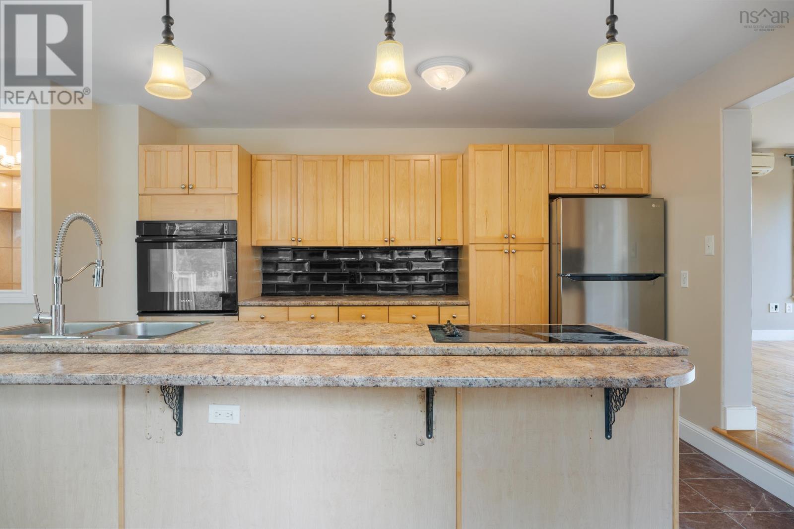 680 Hammonds Plains Road, Bedford, Nova Scotia  B4B 1A7 - Photo 9 - 202601228