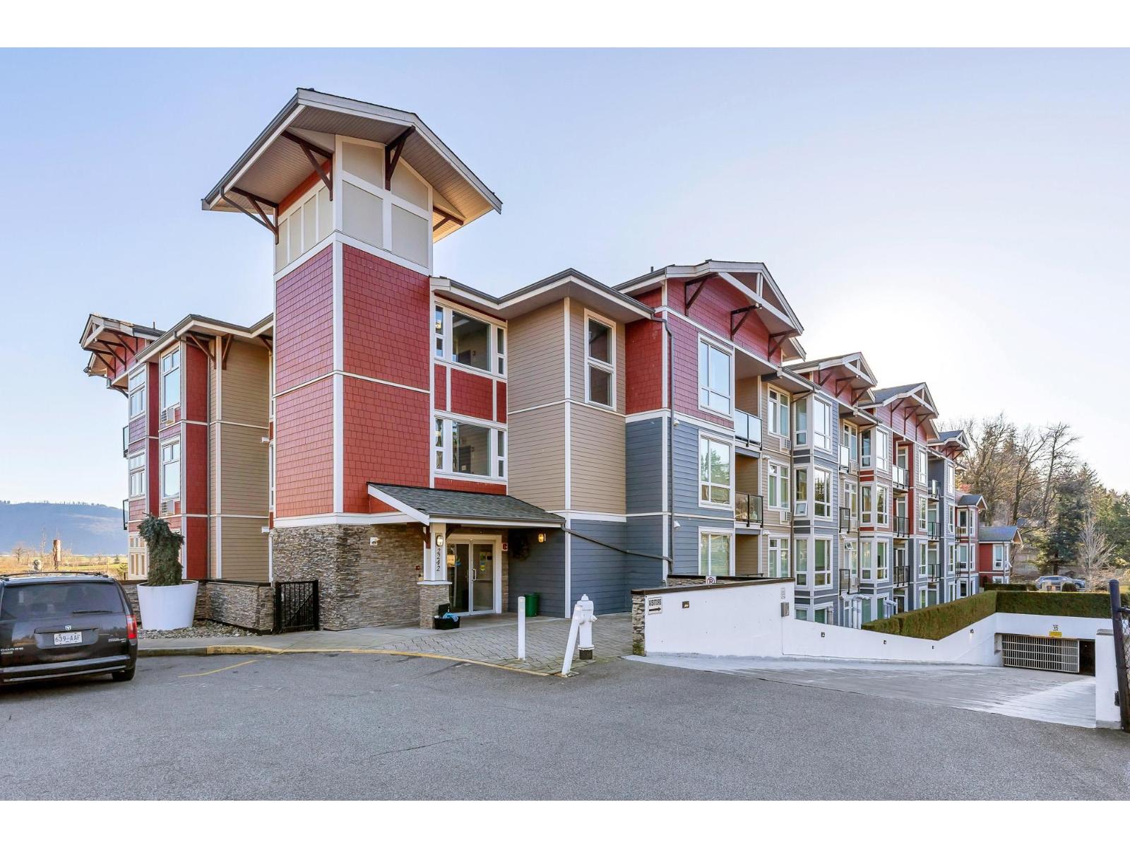 203 2242 Whatcom Road, Abbotsford, British Columbia  V3G 0B3 - Photo 4 - R3080873