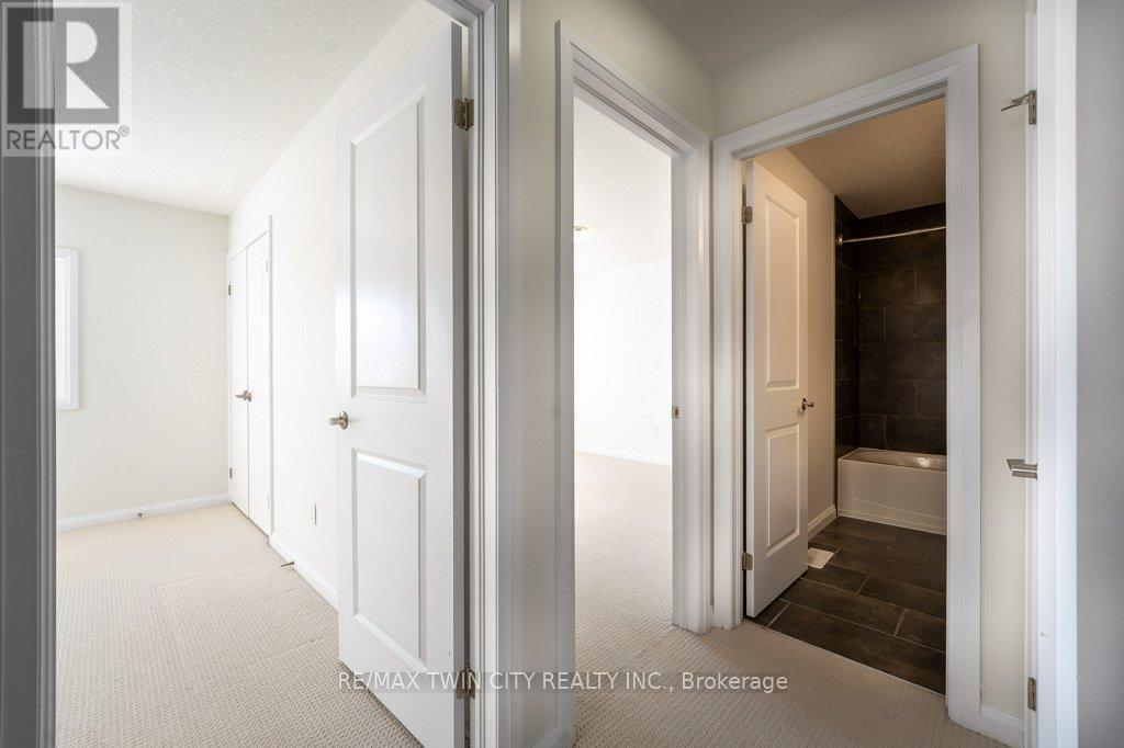 249 Buttonbush Street, Waterloo, Ontario  N2V 0B4 - Photo 29 - X12717058