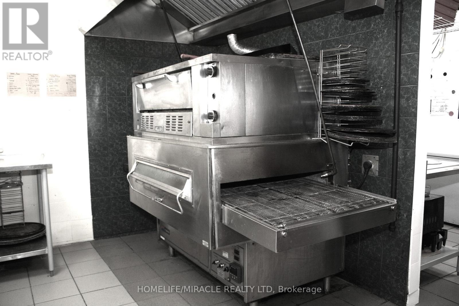 10 - 666 Woolwich Street, Guelph, Ontario  N1H 7G5 - Photo 34 - X12717102