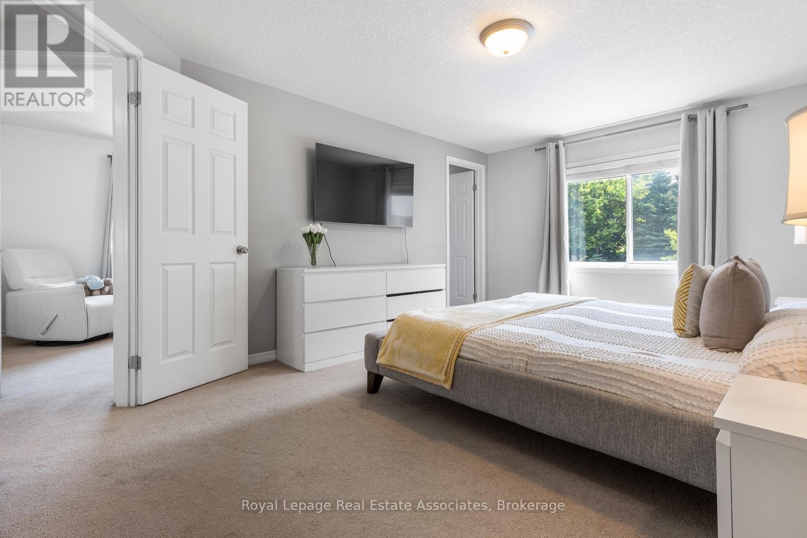 209 Sunny Meadow Court, Kitchener, Ontario  N2N 3R3 - Photo 24 - X12717136