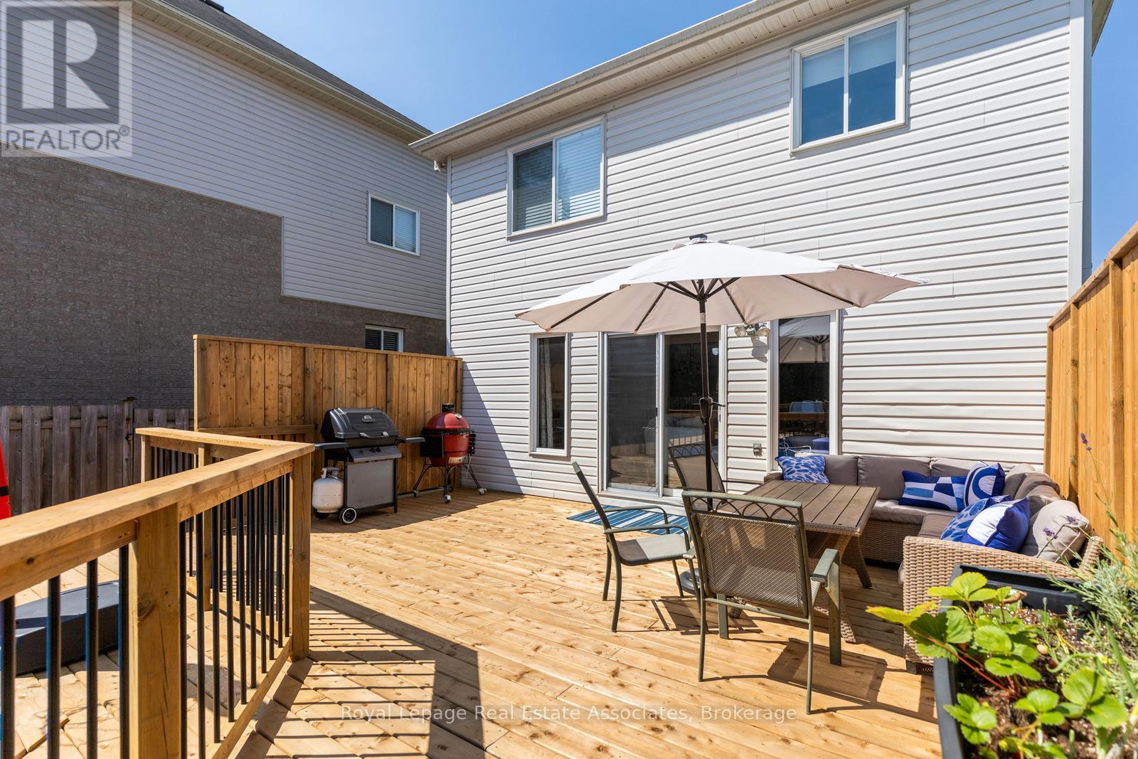 209 Sunny Meadow Court, Kitchener, Ontario  N2N 3R3 - Photo 36 - X12717136