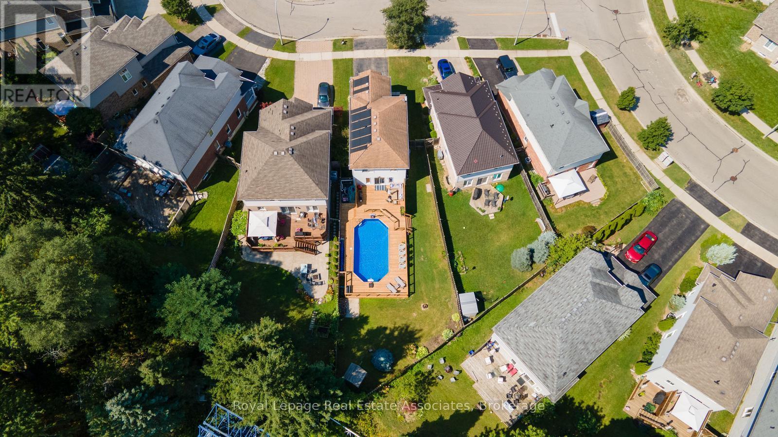 209 Sunny Meadow Court, Kitchener, Ontario  N2N 3R3 - Photo 40 - X12717136