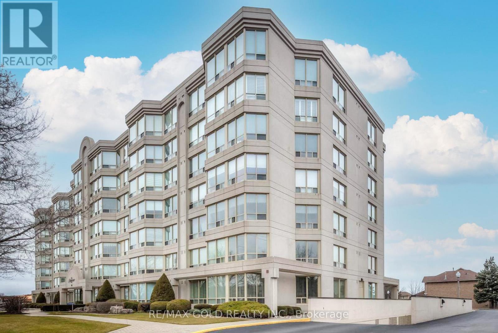 208 - 495 HIGHWAY 8 N, Hamilton, Ontario