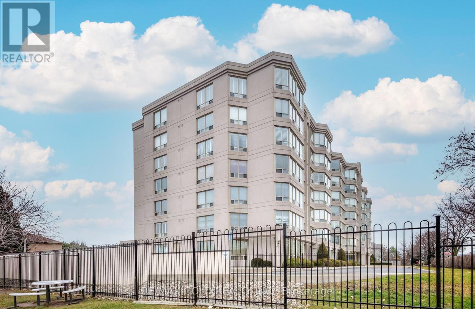 208 - 495 Highway 8 N, Hamilton, Ontario  L8G 5E1 - Photo 3 - X12717148