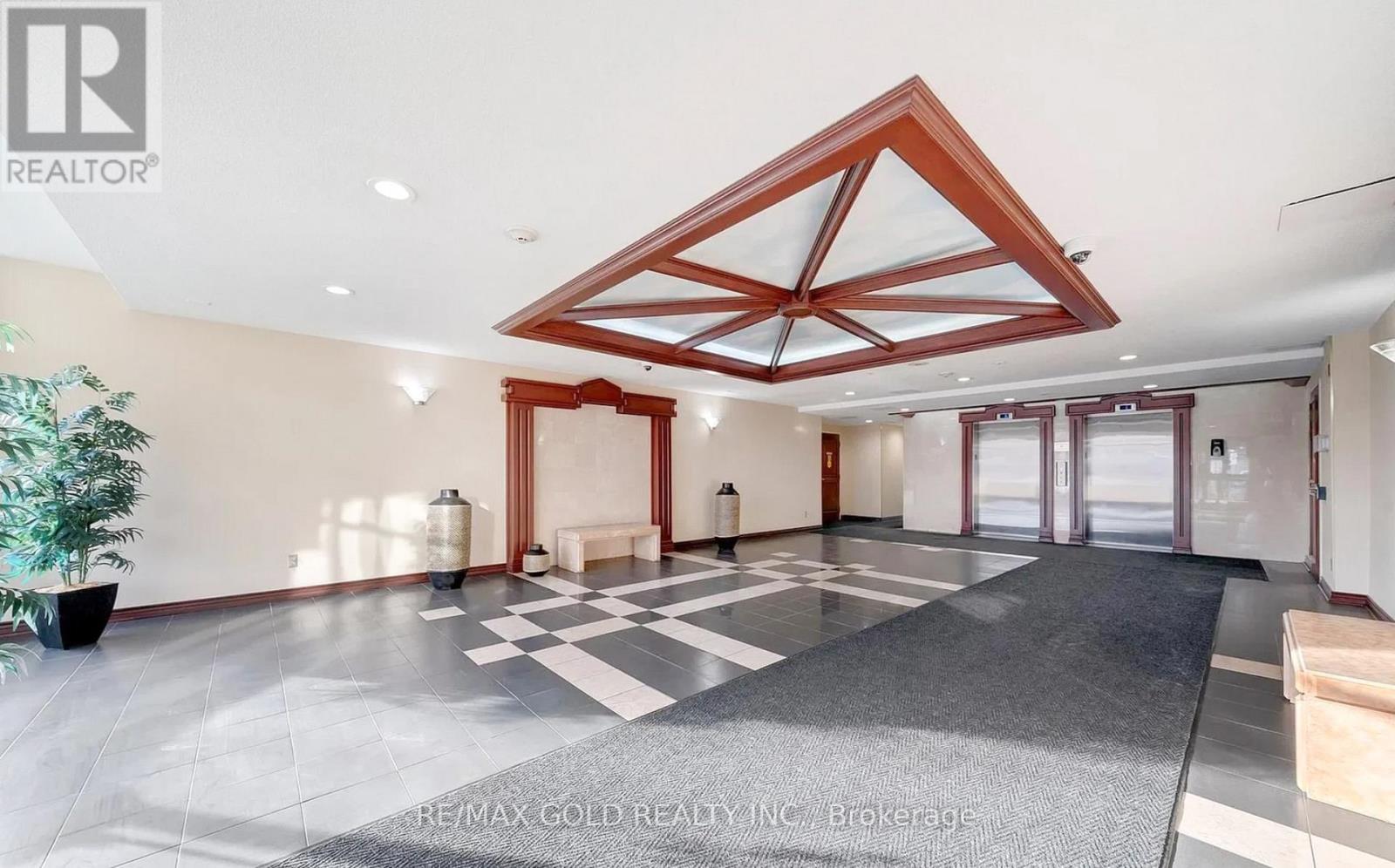 208 - 495 Highway 8 N, Hamilton, Ontario  L8G 5E1 - Photo 4 - X12717148