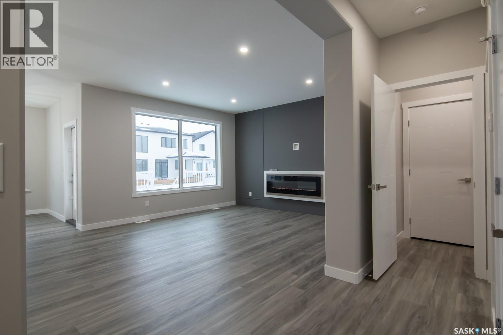 203 Sharma Lane, Saskatoon, Saskatchewan  S7W 0Y4 - Photo 6 - SK027181