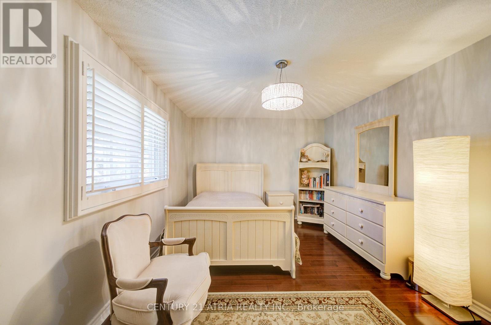 18 Park Lane Circle, Richmond Hill, Ontario  L4C 6S8 - Photo 26 - N12638054