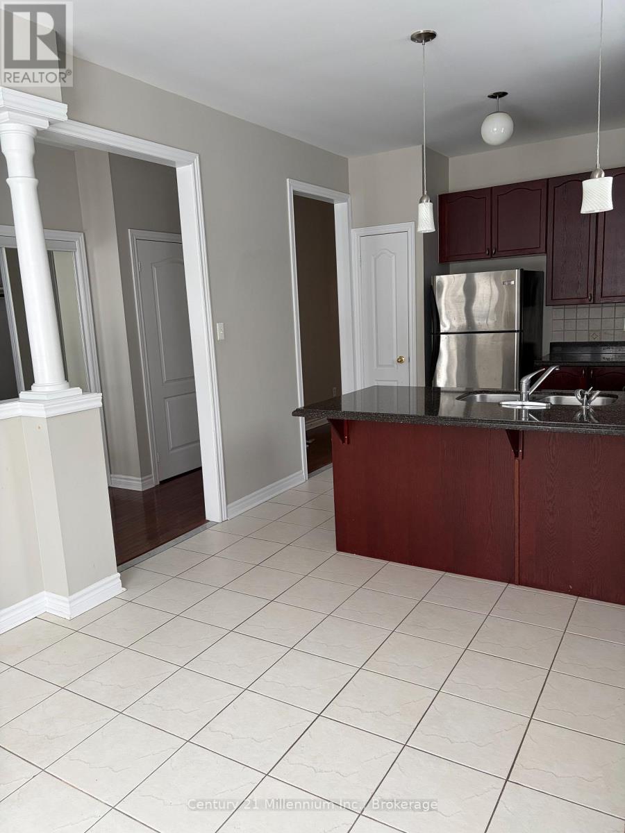 170 41st Street, Wasaga Beach, Ontario  L9Z 0B2 - Photo 4 - S12717188