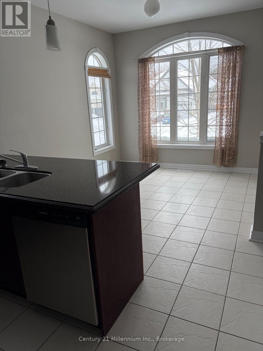 170 41st Street, Wasaga Beach, Ontario  L9Z 0B2 - Photo 5 - S12717188