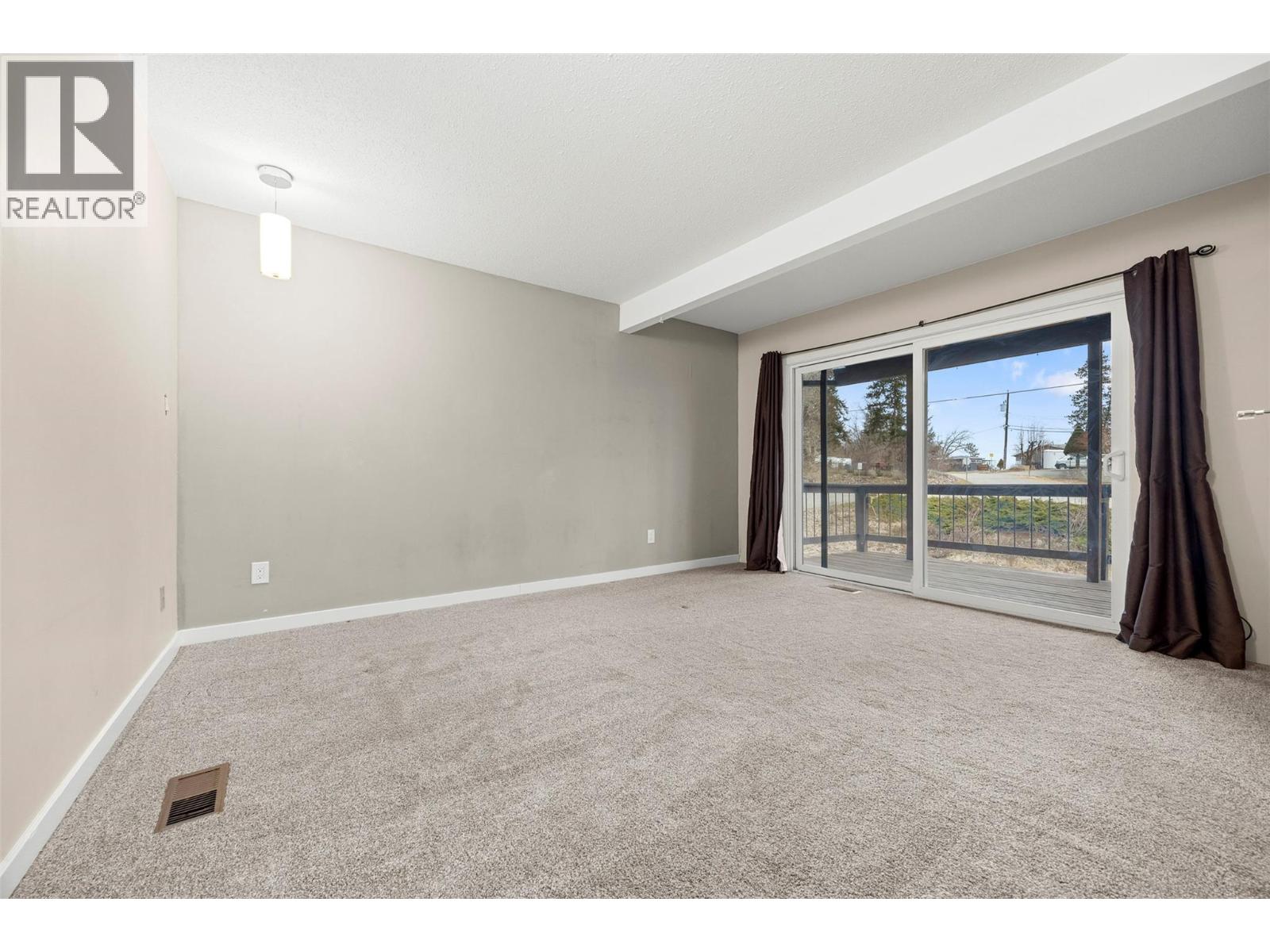 6348 Forest Hill Drive, Peachland, British Columbia  V0H 1X8 - Photo 15 - 10370358