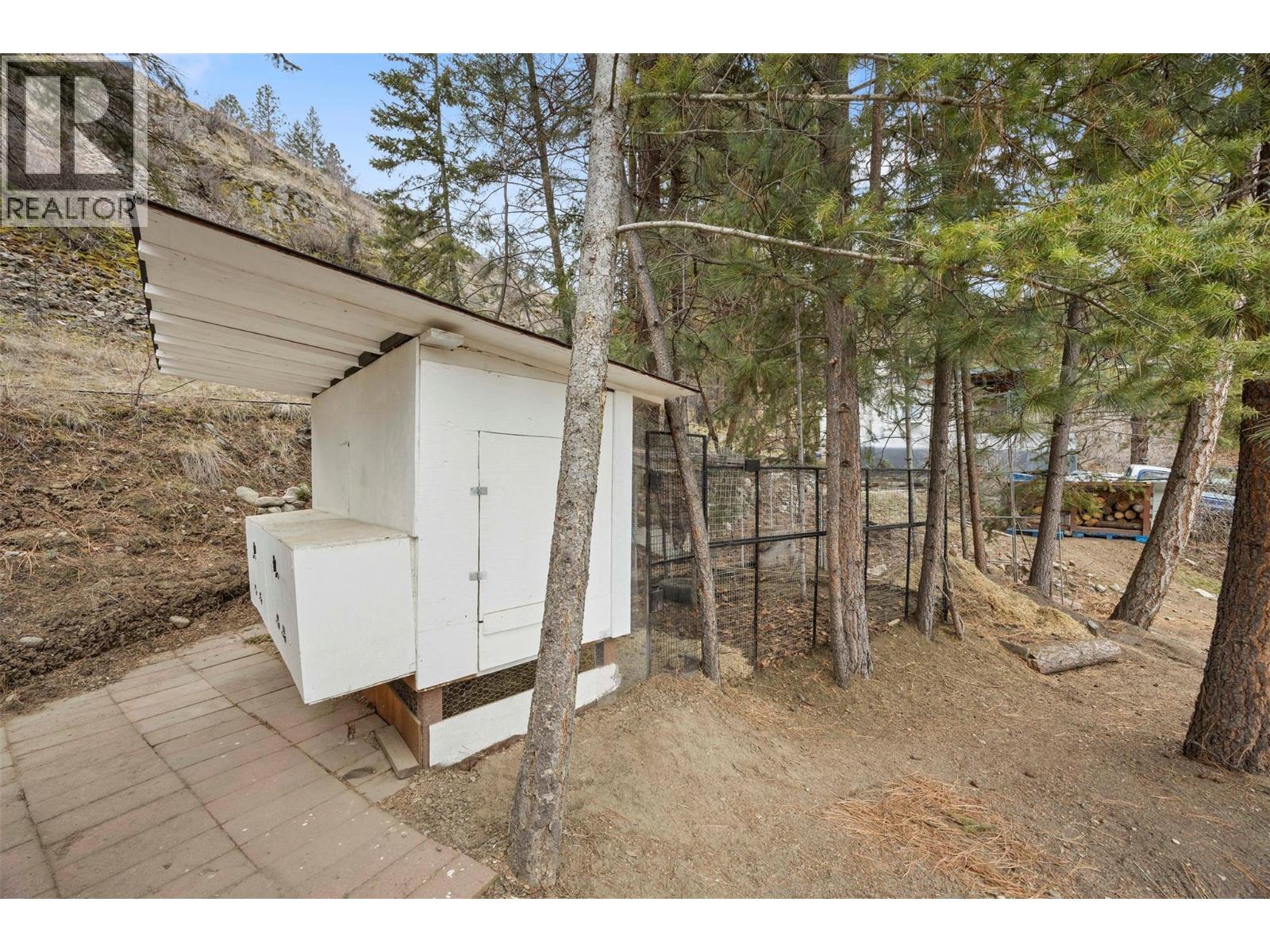 6348 Forest Hill Drive, Peachland, British Columbia  V0H 1X8 - Photo 18 - 10370358