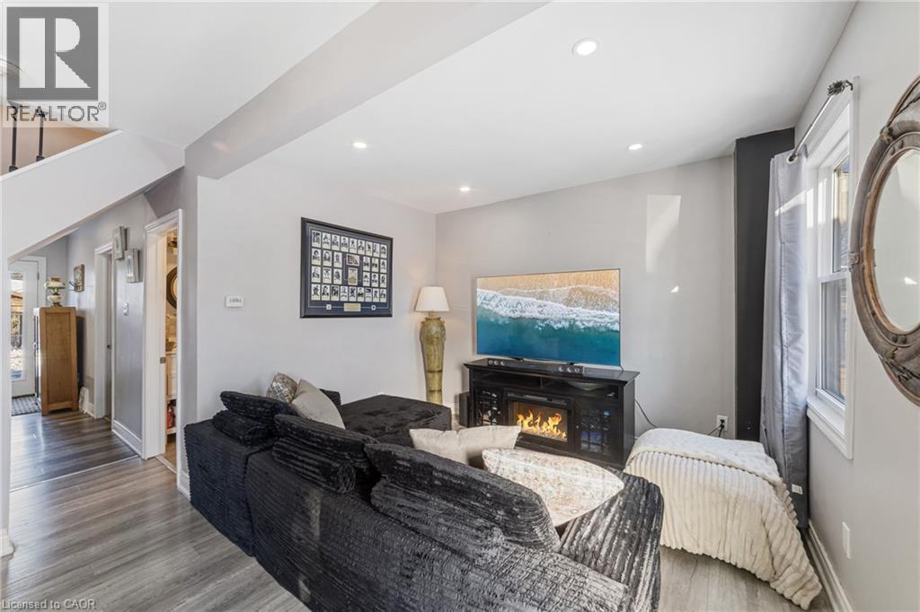 411 Fairfield Avenue, Hamilton, Ontario  L8H 5J1 - Photo 8 - 40799945