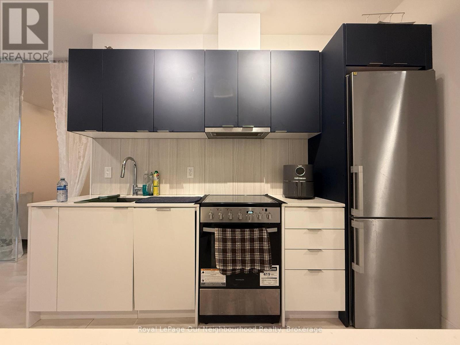 212 - 8 Tippett Road, Toronto, Ontario  M3H 0E7 - Photo 2 - C12717354