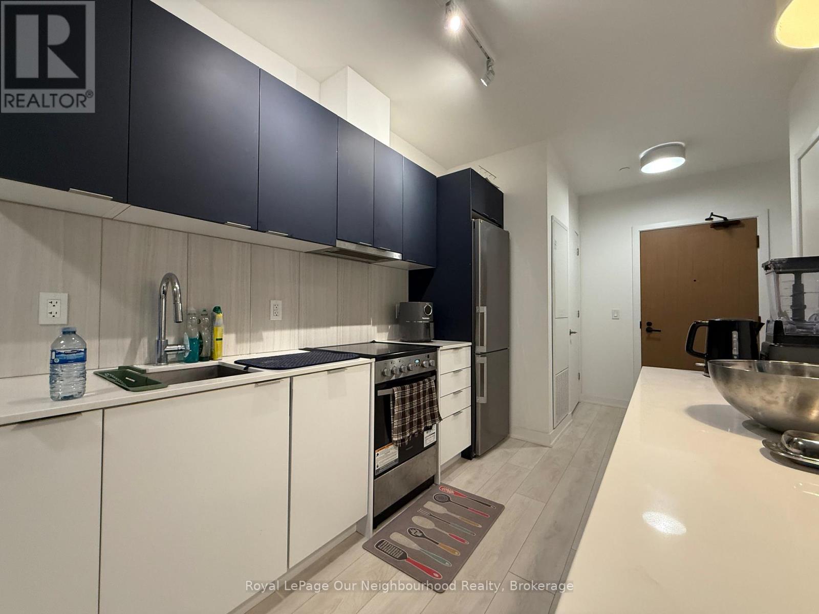 212 - 8 Tippett Road, Toronto, Ontario  M3H 0E7 - Photo 3 - C12717354