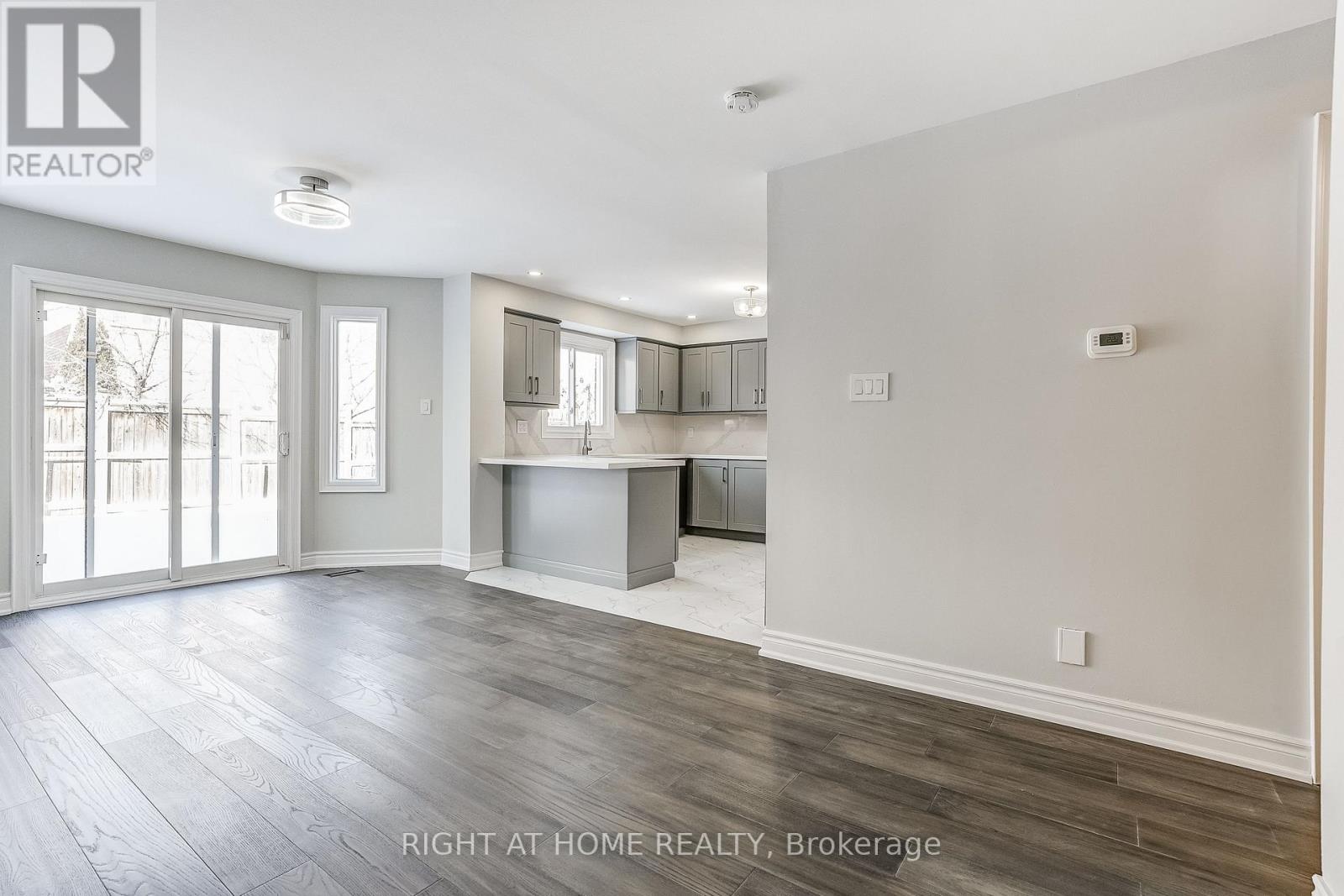 1527 Princelea Place, Mississauga, Ontario  L5M 3N9 - Photo 15 - W12705044