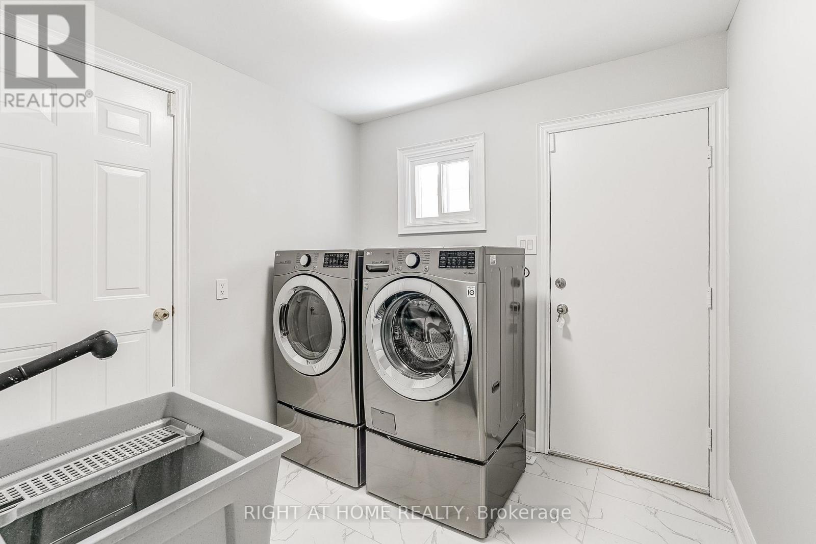 1527 Princelea Place, Mississauga, Ontario  L5M 3N9 - Photo 24 - W12705044