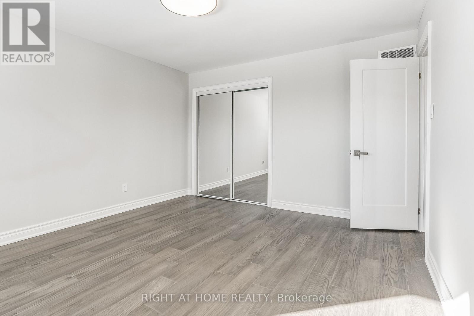 1527 Princelea Place, Mississauga, Ontario  L5M 3N9 - Photo 31 - W12705044