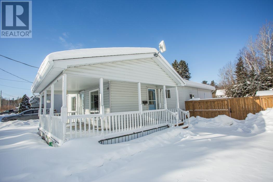 18 Tarbutt St, Bruce Mines, Ontario  P0R 1C0 - Photo 3 - SM260036