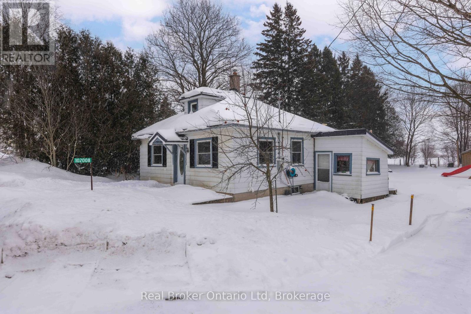 102008 Grey Road 5 Road, Georgian Bluffs, Ontario N4K 5N5 - Photo 2 - X12717286