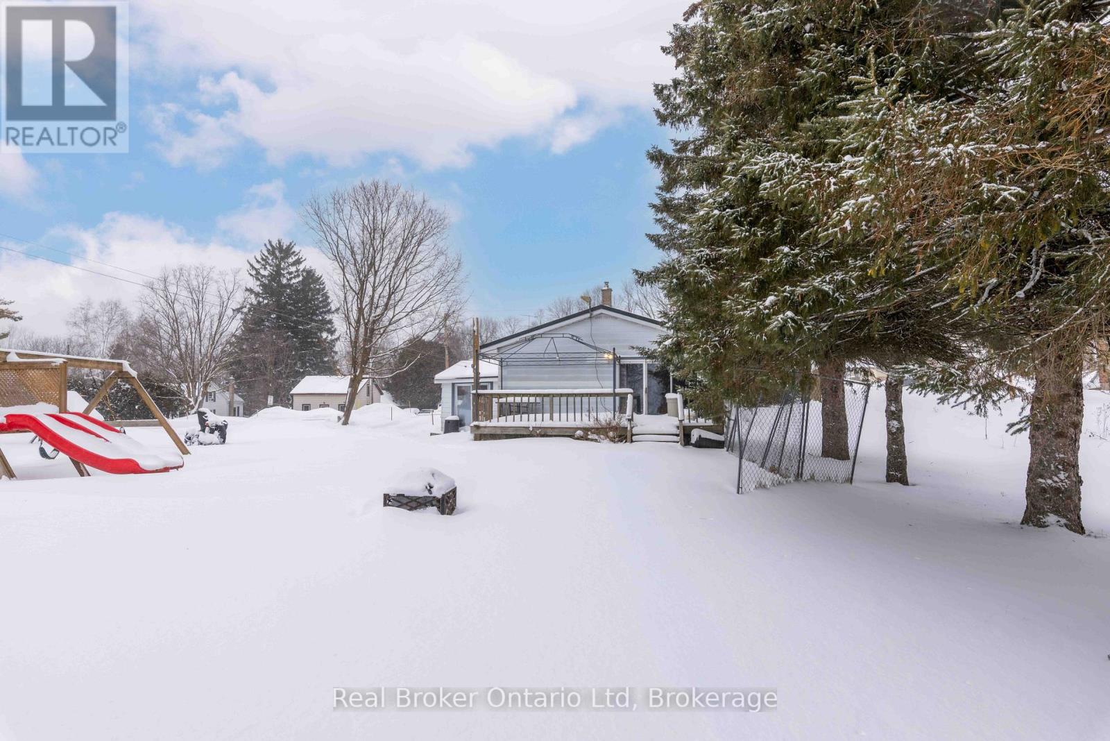 102008 Grey Road 5 Road, Georgian Bluffs, Ontario N4K 5N5 - Photo 21 - X12717286