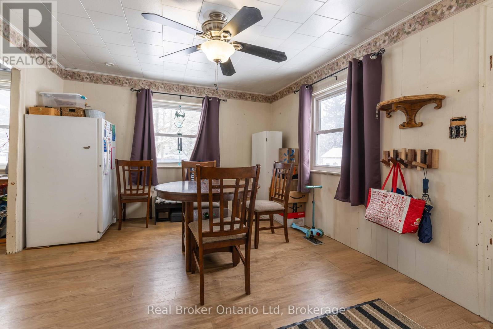 102008 Grey Road 5 Road, Georgian Bluffs, Ontario N4K 5N5 - Photo 4 - X12717286