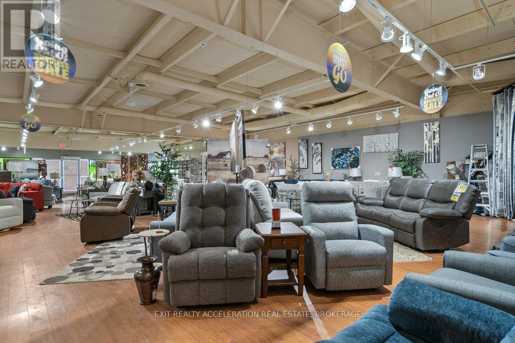 447 Centre Street N, Greater Napanee, Ontario  K7R 3S4 - Photo 9 - X12717192