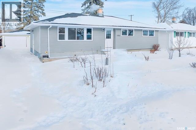 186 Coldwell Road, Regina, Saskatchewan  S4R 4K8 - Photo 2 - SK022146