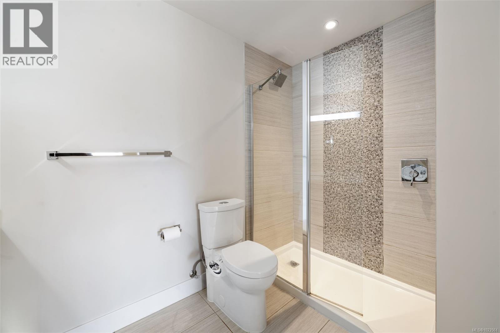 110 3815 Rowland Ave, Saanich, British Columbia  V8Z 0E1 - Photo 19 - 1023561